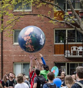 Jouer avec la Terre à la Marche monde 2017